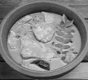 Fish gravy meen kuzhambu