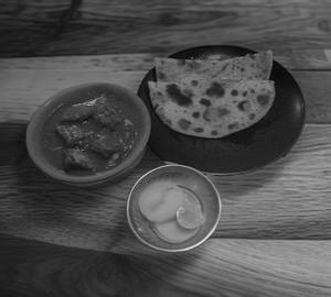 Chicken Masala+2 Paratha