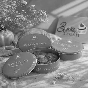 Dark Chocolate Tin