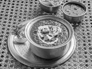 Lasooni Palak Paneer