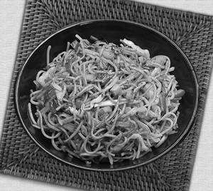 Veg Hakka Noodles