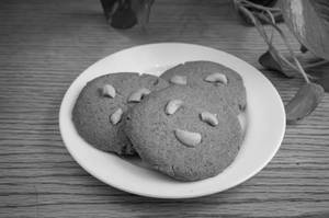 Eggless Cashew Caramel Butter Cookie