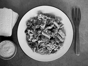 Pesto Paneer & Pasta Salad