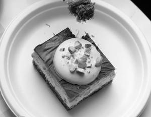 PISTACHIO CHOCOLATE KADAIF ICEBOX BAR