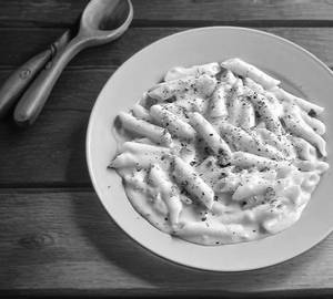White Sauce Pasta