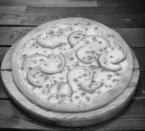 Onion Cheese Pizza