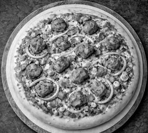 Chicken tandoori pizza