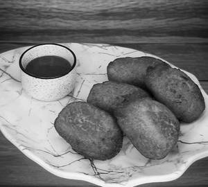 2 Aloo Bread Rolls