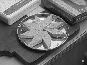 Horlicks Barfi