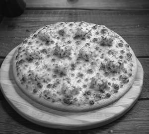 Paneer pizza [8 inch medium]