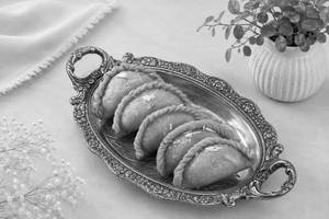 Traditional Gujia