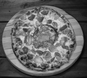 Margherita pizza