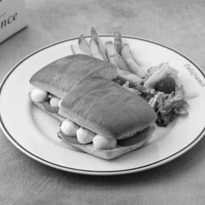 Pesto Mozzarella & Tomato Sandwich