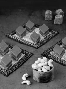 Organic Jaggery Kaju Burfi