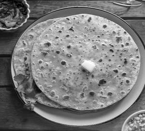 2 Aloo And Paneer Paratha With Curd And Pickle