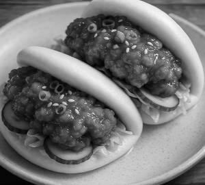 Korean bao chicken