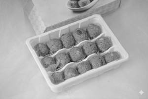 Gond Laddu