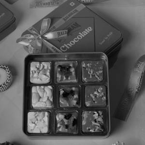 Pink Dryfruit Chocolate Box