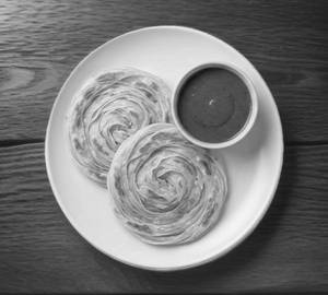 Malabar Parotta 2 Pcs, With Chicken Gravy