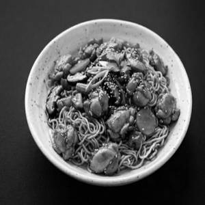 Pan Fried Noodles Chicken