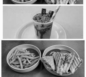 Corn combo + kitkat shake