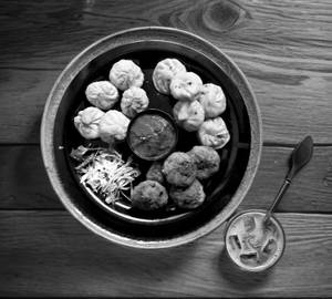 Momos Platter