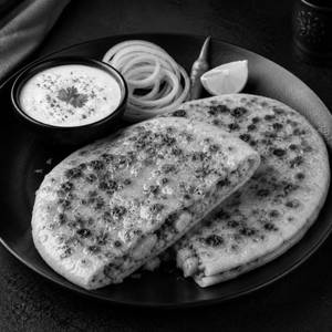 Kulcha (Aloo/Masala)