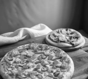 Makhani Pizza