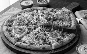 Harissa Spicy Pizza [Large]