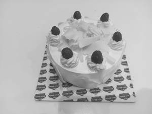 White Forest Cake 1 Pound