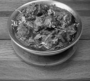 Kadai Chicken [Serves 2-3]