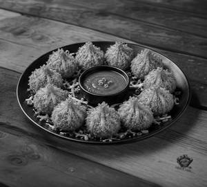 Chicken Kurkure Momos [8 Pieces]