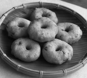 Vada (2 Pieces)
