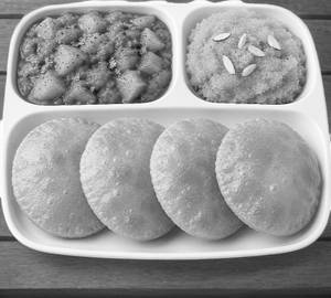 4 Puri Aalu tamtar sabji with 100 gm suji halwa