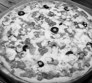 Veg Farmhouse Pizza [8 inches]