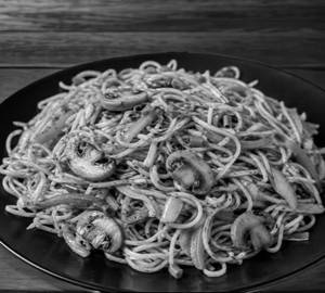 Mushroom Chowmin [ 750 ML ]