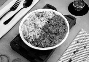 Chicken Chopper Rice With Red Gravy