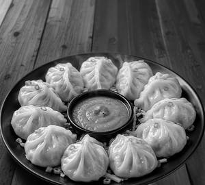 Paneer Momos [12 Pieces]