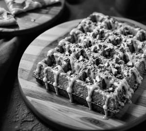 Royal Pistachio Crunch Waffle