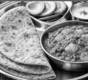 Aloo Dum Masala With Tawa Roti 4Pc Salad