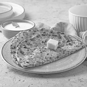 Aloo Stuffed Paratha With Curd