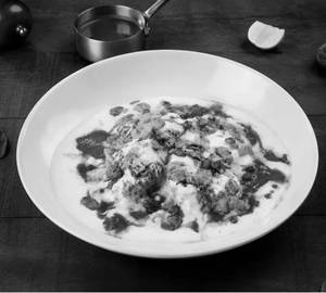 Aloo Tikki Chaat [2 Pieces]