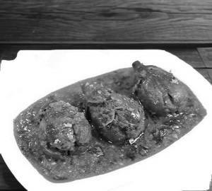 Bharli Vangi (Stuffed Eggplant Curry)