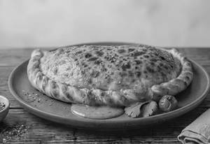 Harissa Calzone