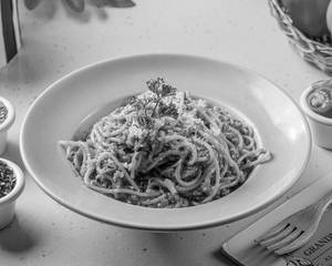 Spaghetti Chicken Bolognese