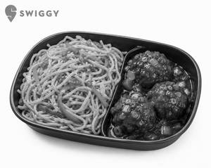 Veg Chowmein with Veg Manchurian Combo [Serves 1]