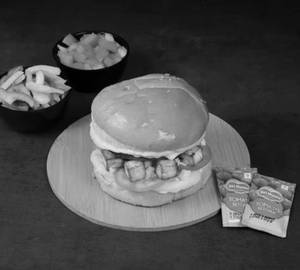 Spicy paneer burger