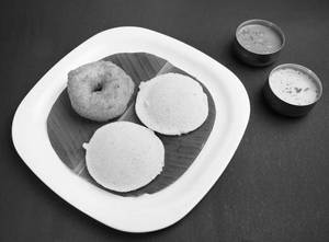 Idli (2 Pcs) Vada (1 Pc)