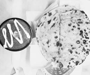 Paneer Kulcha With Dal Makhani