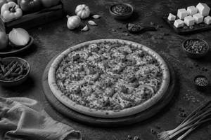 Schezwan Paneer Pizza
